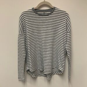 Aerie loose fit long sleeve top